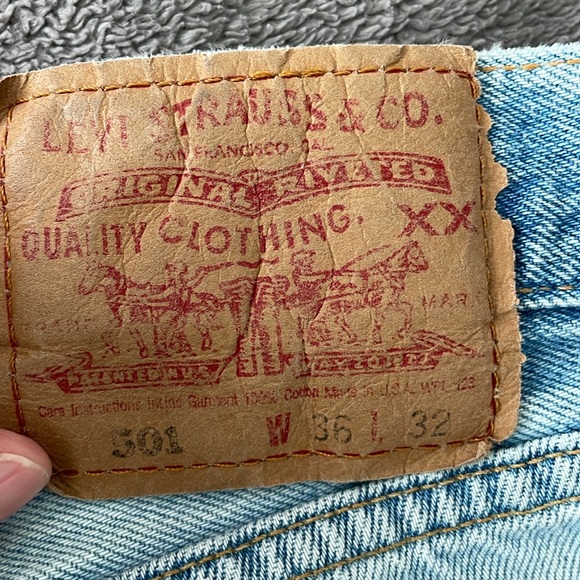 Vintage 501 Levi Cut Off Shorts 5 Button Down 34W - Picture 5 of 11